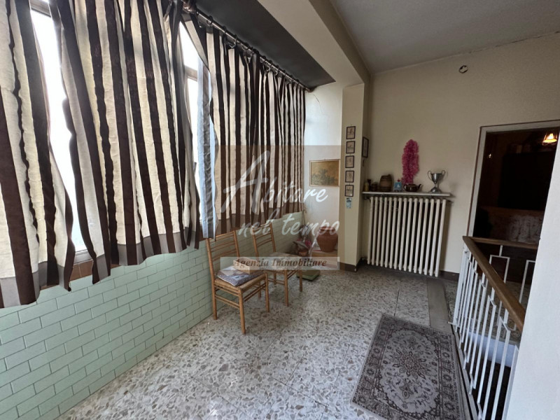 CITTADELLA (PD) - Casa a schiera con giardino e vista mura

Proponiamo in vendita una rara casa a...