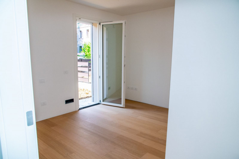 (Per INFO Monica 3482688677) Padova nel quartiere Sacra Famiglia, in una delle zone più richieste...