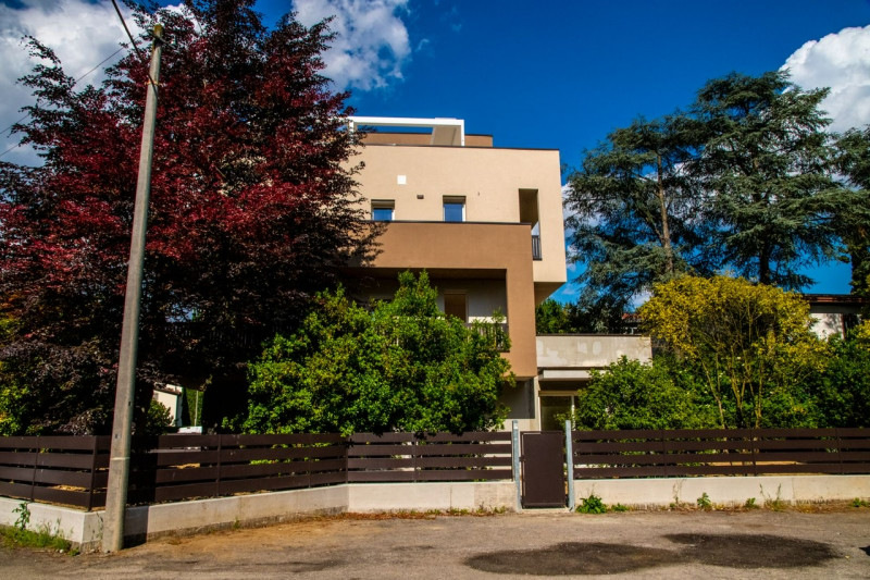 (Per INFO Monica 3482688677) Padova nel quartiere Sacra Famiglia, in una delle zone più richieste...
