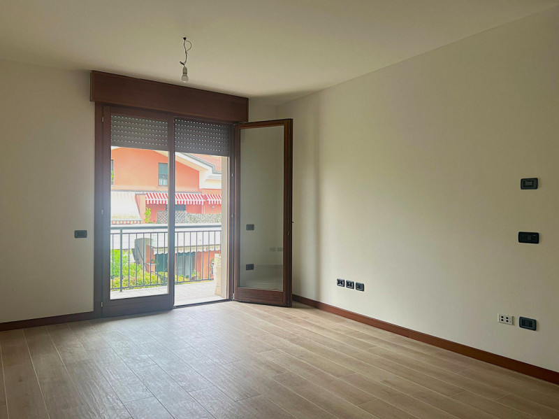 In pieno centro ad Abano Terme, proponiamo in vendita uno splendido appartamento trilocale recent...