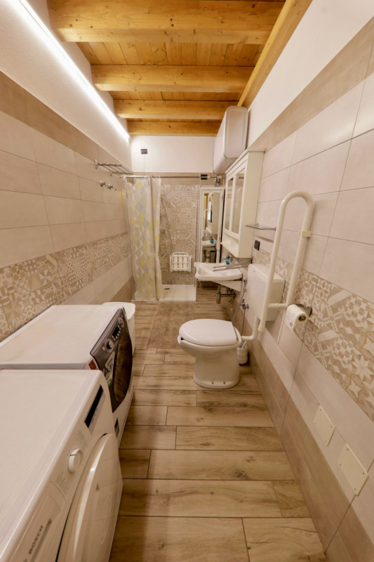 COMPOSIZIONE:
Appartamento per affitti brevi, in bellissimo complesso agrituristico, sito al pian...