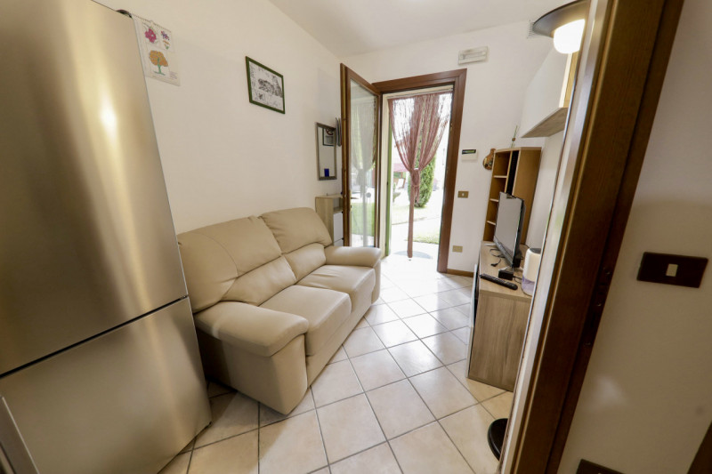 COMPOSIZIONE:
Appartamento per affitti brevi, in bellissimo complesso agrituristico, sito al pian...