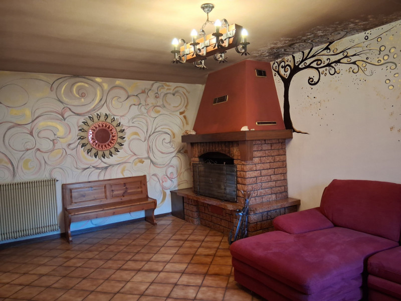Una casa di corte a San Giovanni in Monte con circa 700 mq di terreno rappresenta una scelta idea...