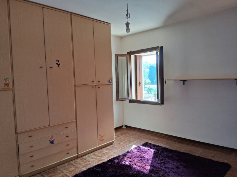 Una casa di corte a San Giovanni in Monte con circa 700 mq di terreno rappresenta una scelta idea...