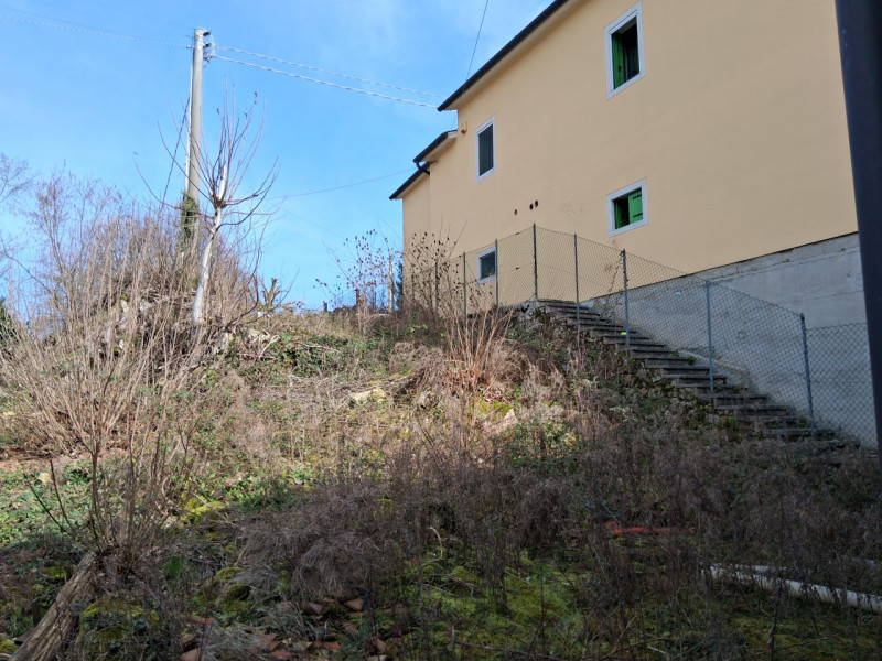 Una casa di corte a San Giovanni in Monte con circa 700 mq di terreno rappresenta una scelta idea...