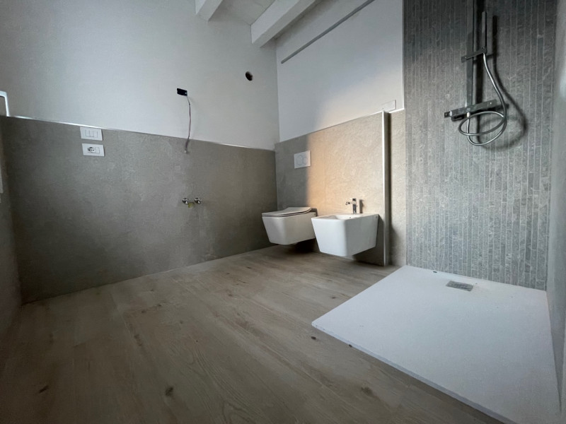 SARMEOLA - RUBANO - PADOVA

Nel cuore residenziale di Sarmeola (Rubano), proponiamo nuovo partico...