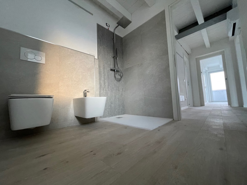 SARMEOLA - RUBANO - PADOVA

Nel cuore residenziale di Sarmeola (Rubano), proponiamo nuovo partico...