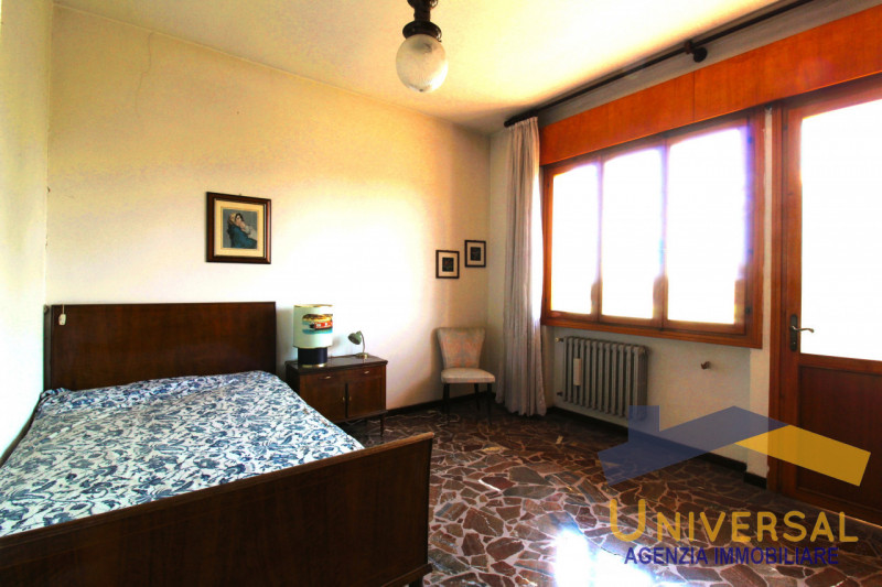 PIOMBINO DESE - TORRESELLE - Vicino al centro paese e tutti i servizi quali negozi, bar, negozi e...