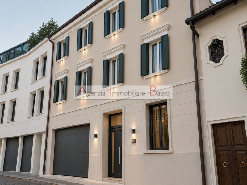 PADOVA – Centro Storico: Agenzia Immobiliare Basso propone in esclusiva intera palazzina edificat...