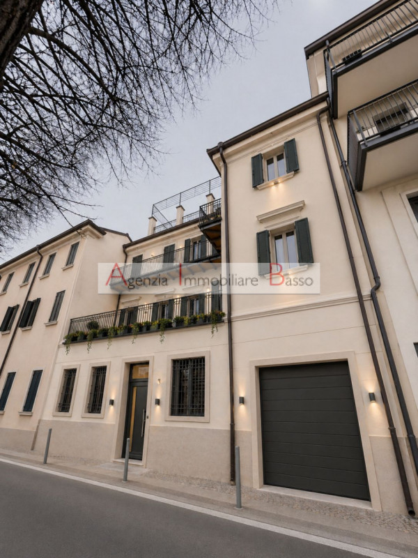 PADOVA – Centro Storico: Agenzia Immobiliare Basso propone in esclusiva intera palazzina edificat...