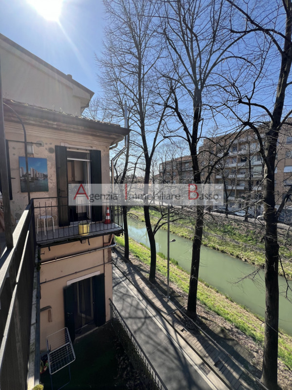 PADOVA – Centro Storico: Agenzia Immobiliare Basso propone in esclusiva intera palazzina edificat...