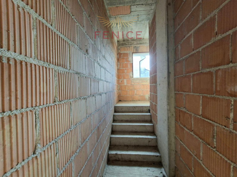 Cerchi una casa indipendente immersa nella tranquillità, con ampi spazi da personalizzare e circo...
