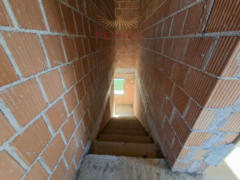 Cerchi una casa indipendente immersa nella tranquillità, con ampi spazi da personalizzare e circo...