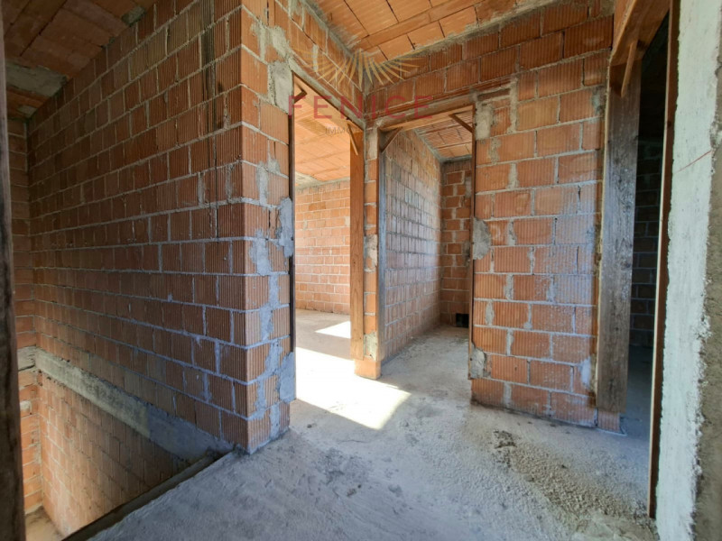Cerchi una casa indipendente immersa nella tranquillità, con ampi spazi da personalizzare e circo...
