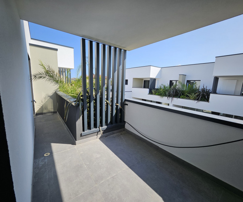 Villa a schiera 140 mq calpestabili €. 300.000 zona centrale comoda a tutti i servizi.

A pochi K...