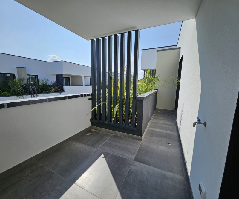 Villa a schiera 140 mq calpestabili €. 300.000 zona centrale comoda a tutti i servizi.

A pochi K...