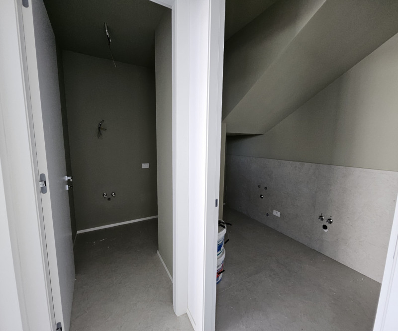 Villa a schiera 140 mq calpestabili €. 300.000 zona centrale comoda a tutti i servizi.

A pochi K...