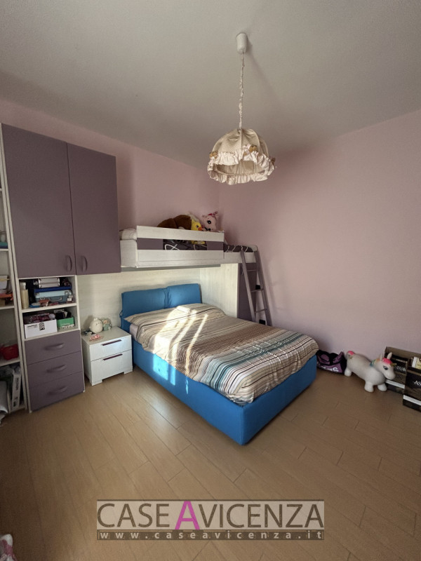 GRISIGNANO DI ZOCCO -C.E.E - APPARTAMENTO CON INGRESSO INDIPENDENTE AL PIANO PRIMO E GIARDINO AL ...