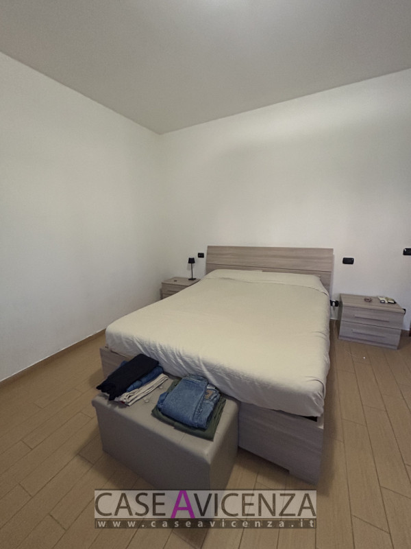 GRISIGNANO DI ZOCCO -C.E.E - APPARTAMENTO CON INGRESSO INDIPENDENTE AL PIANO PRIMO E GIARDINO AL ...