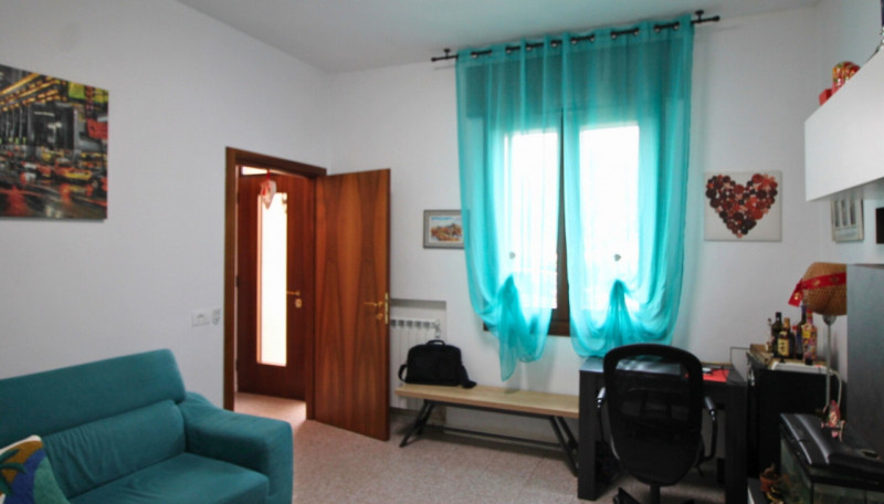 Scopri un'opportunità unica nel cuore di Vicenza, nella zona di Bertesina. Ti presentiamo questo ...
