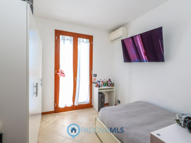 Immobile in esclusiva al Gruppo Padova MLS
In una delle zone residenziali più tranquille e richie...