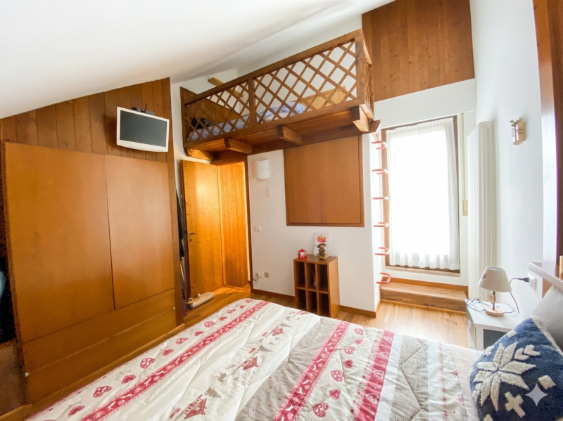 Gallio: Incantevole Duplex Ristrutturato con Terrazze Abitabili – A pochi passi dal centro di Gal...