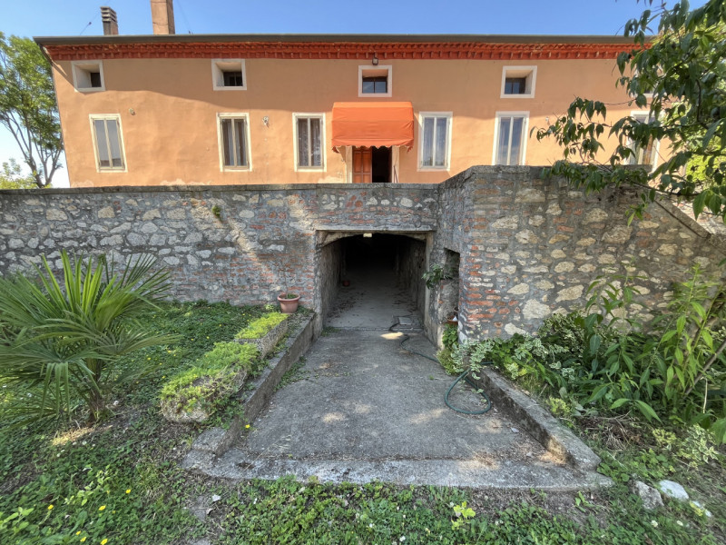 CAMPIGLIA DEI BERICI: Ampia casa padronale, sviluppata su tre livelli, situata nel cuore della ca...