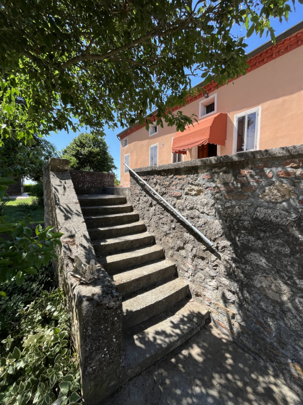 CAMPIGLIA DEI BERICI: Ampia casa padronale, sviluppata su tre livelli, situata nel cuore della ca...