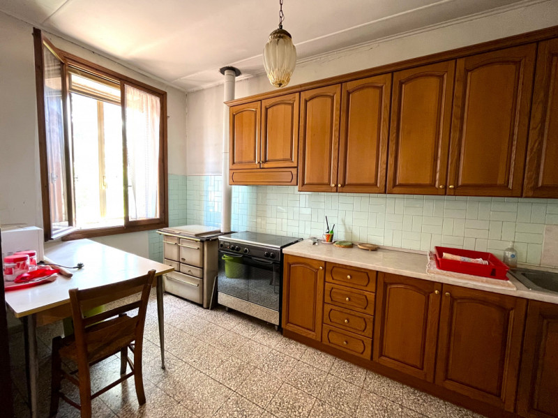 CAMPIGLIA DEI BERICI: Ampia casa padronale, sviluppata su tre livelli, situata nel cuore della ca...