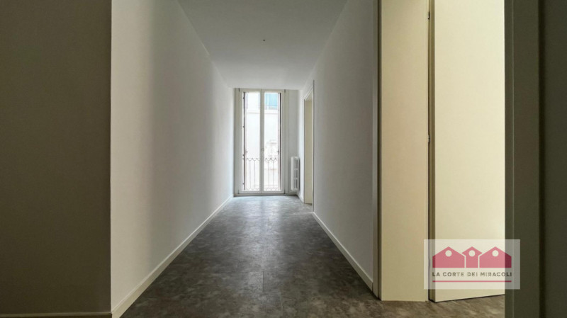 CONTRA' PORTI: BICAMERE POSTO AL TERZO PIANO CON ASCENSORE E COMPOSTO DA SOGGIORNO CON ANGOLO COT...