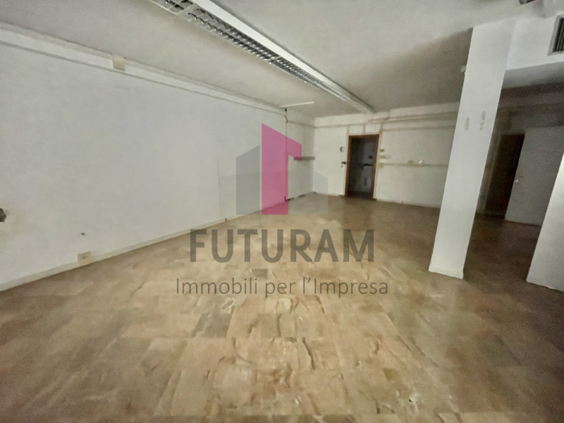 CAMISANO VICENTINO - 55FIL - PER INFO - 0444/310220

Sei alla ricerca di un negozio spazioso e lu...