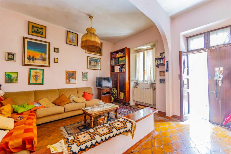 Bi/Trilocale in Vendita a Roma