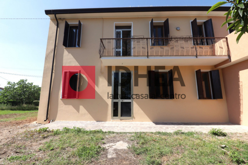 BIFAMILIARE A PADERNO RIF. "UP2"

L'agenzia immobiliare ha il piacere di proporvi Bifamiliare con...