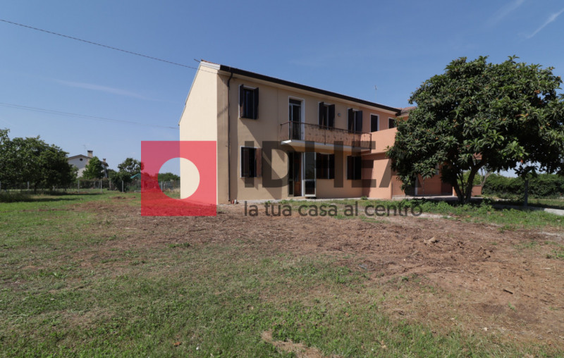 BIFAMILIARE A PADERNO RIF. "UP2"

L'agenzia immobiliare ha il piacere di proporvi Bifamiliare con...
