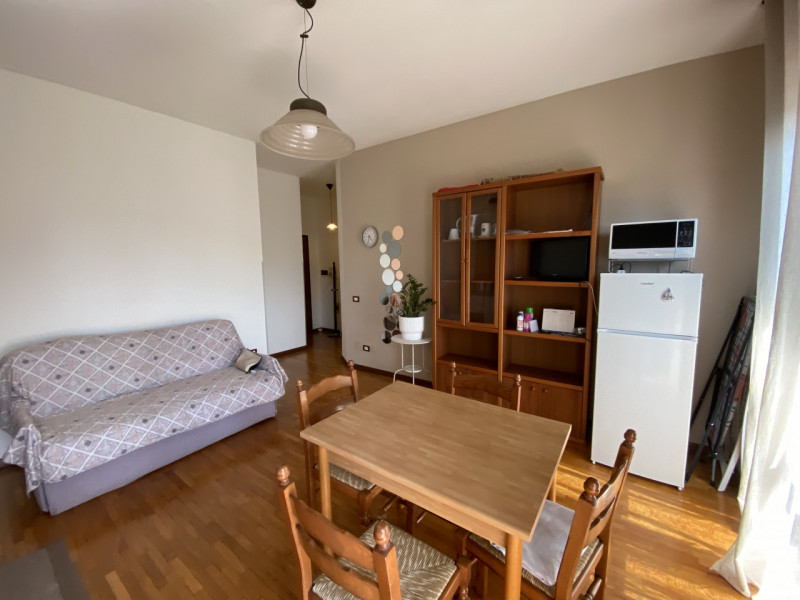 Luminoso Mini Appartamento con Terrazzo – Zona San Felice, Vicenza
Disponibile in affitto un acco...