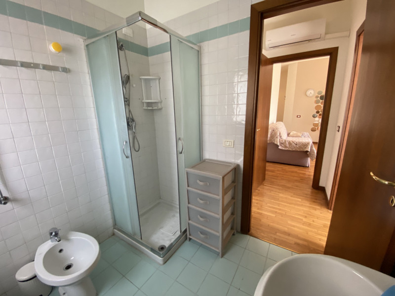 Luminoso Mini Appartamento con Terrazzo – Zona San Felice, Vicenza
Disponibile in affitto un acco...