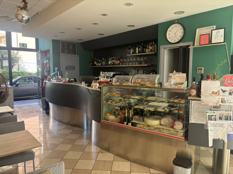 In una zona dinamica e ben servita di Sarmeola di Rubano, proponiamo un’interessante opportunità ...