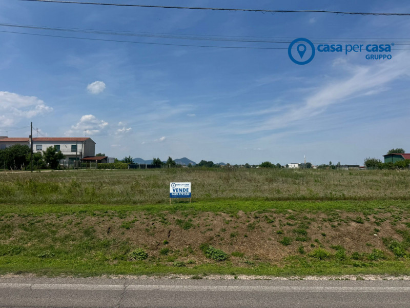 APPROVATO GRUPPO CASA PER CASA: VALUTATO, CONTROLLATO, GESTITO IN ESCLUSIVA!

ZONA:
- Il terreno ...