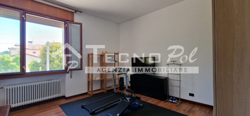 VIGONZA - ESCLUSIVA Tecnopol! Se stai cercando un appartamento che combini ampi spazi con una pos...