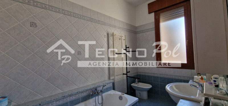 VIGONZA - ESCLUSIVA Tecnopol! Se stai cercando un appartamento che combini ampi spazi con una pos...