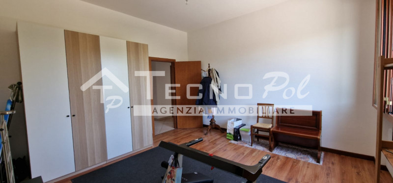 VIGONZA - ESCLUSIVA Tecnopol! Se stai cercando un appartamento che combini ampi spazi con una pos...
