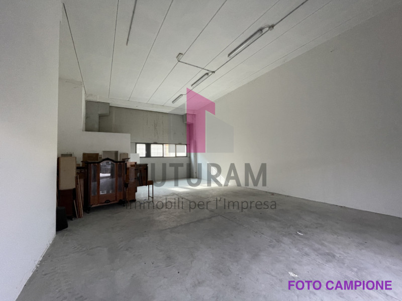 BRENDOLA - 57FIL - Per info 0444/310220 

 Si propone in AFFITTO CAPANNONE posto nel cuore della ...