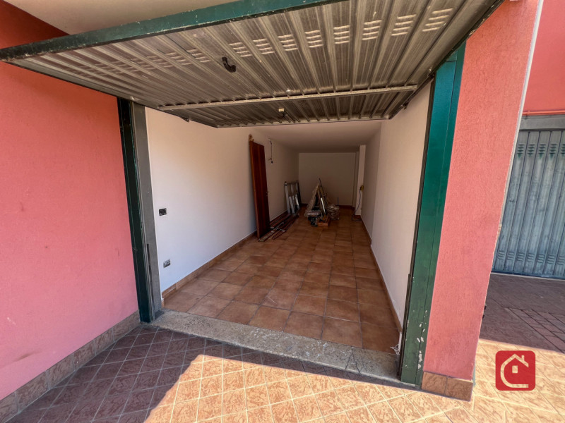 ANNUNCIO PER STUDENTI/RICERCATORI

Disponibile intero appartamento SOLO PER 3 PERSONE al piano pr...