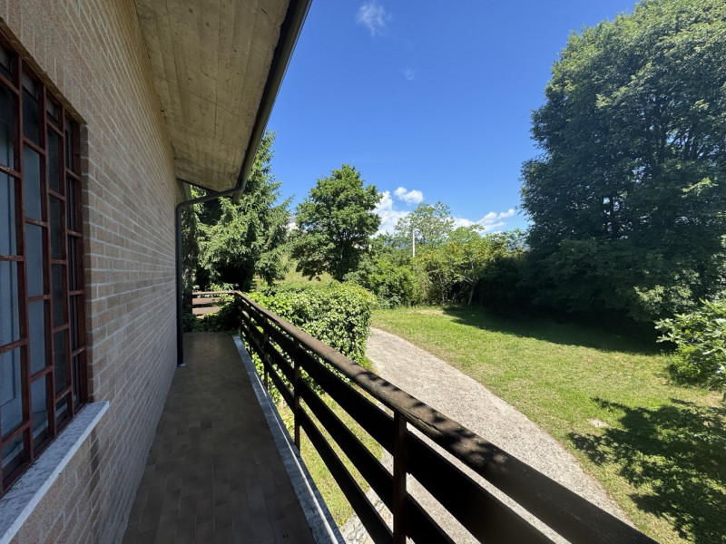 Villa singola con giardino e 7823 mq di bosco

Sogno Immobiliare Colceresa via Marconi 2 – 0424.1...
