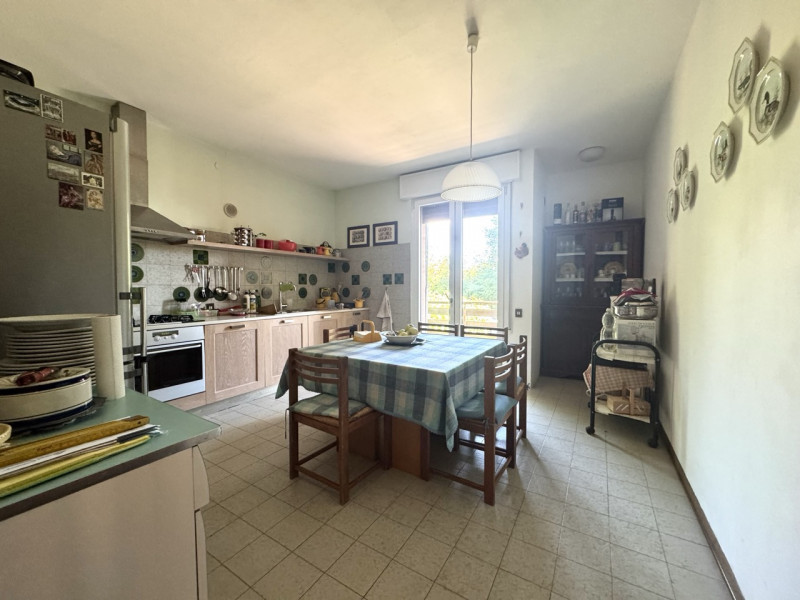 Villa singola con giardino e 7823 mq di bosco

Sogno Immobiliare Colceresa via Marconi 2 – 0424.1...