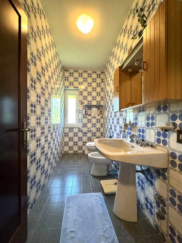 Villa singola con giardino e 7823 mq di bosco

Sogno Immobiliare Colceresa via Marconi 2 – 0424.1...