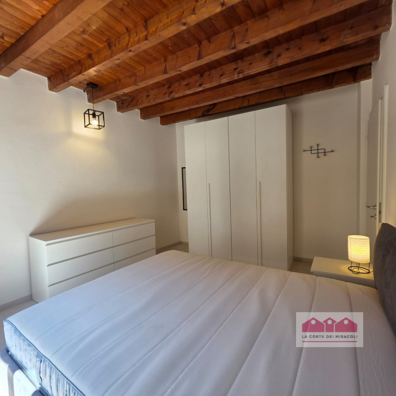 SOLO CONTRATTO CON RESIDENZA - VICENZA CENTRO STORICO: IN POSIZIONE CENTRALISSIMA, ELEGANTE MINI ...