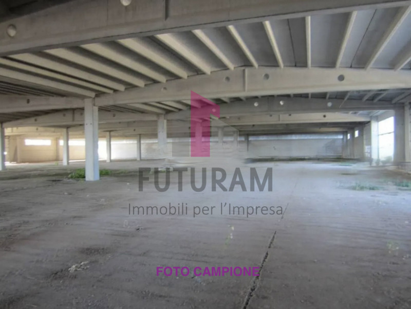 BRENDOLA- 58FIL - Per info 0444/310220

Proponiamo in AFITTO un capannone con negozio su due live...