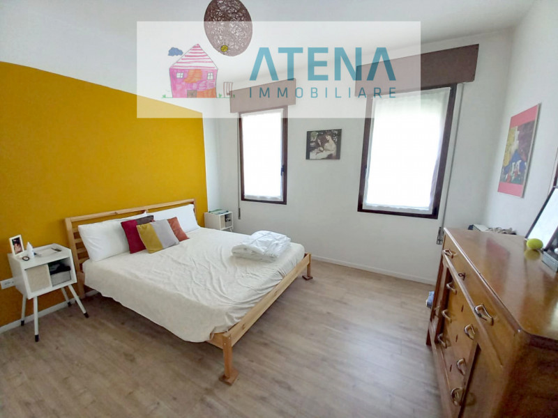 rif. 26625

PADOVA - ZONA PIOX - STANGA

Luminoso Appartamento Indipendente in Bifamiliare – Pron...
