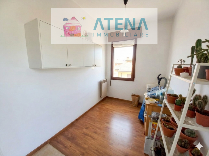 rif. 26625

PADOVA - ZONA PIOX - STANGA

Luminoso Appartamento Indipendente in Bifamiliare – Pron...